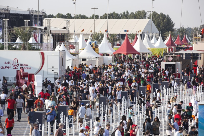 Crowds at the Bahrain F1 fan zone