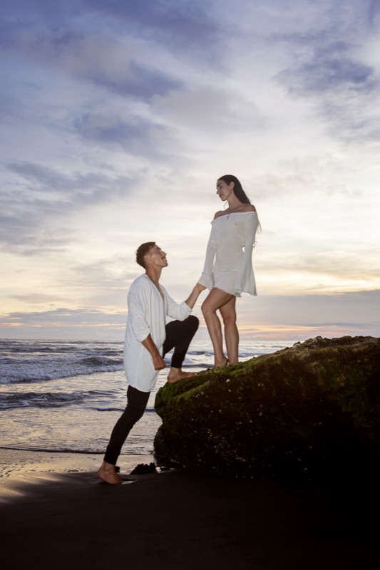 Couple shoot at sunset, Bali