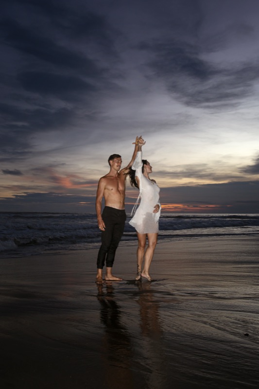 Couple shoot at sunset, Bali